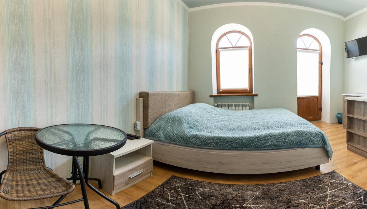 Апартаменти В Старому Місті Sweet House Kamianets-Podilskyi Exterior photo